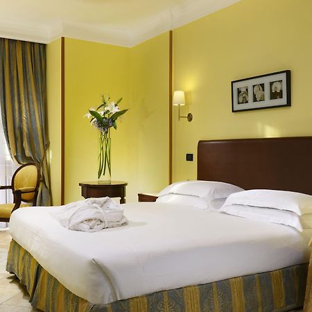 Hotel Tuscolana Rome Bagian luar foto