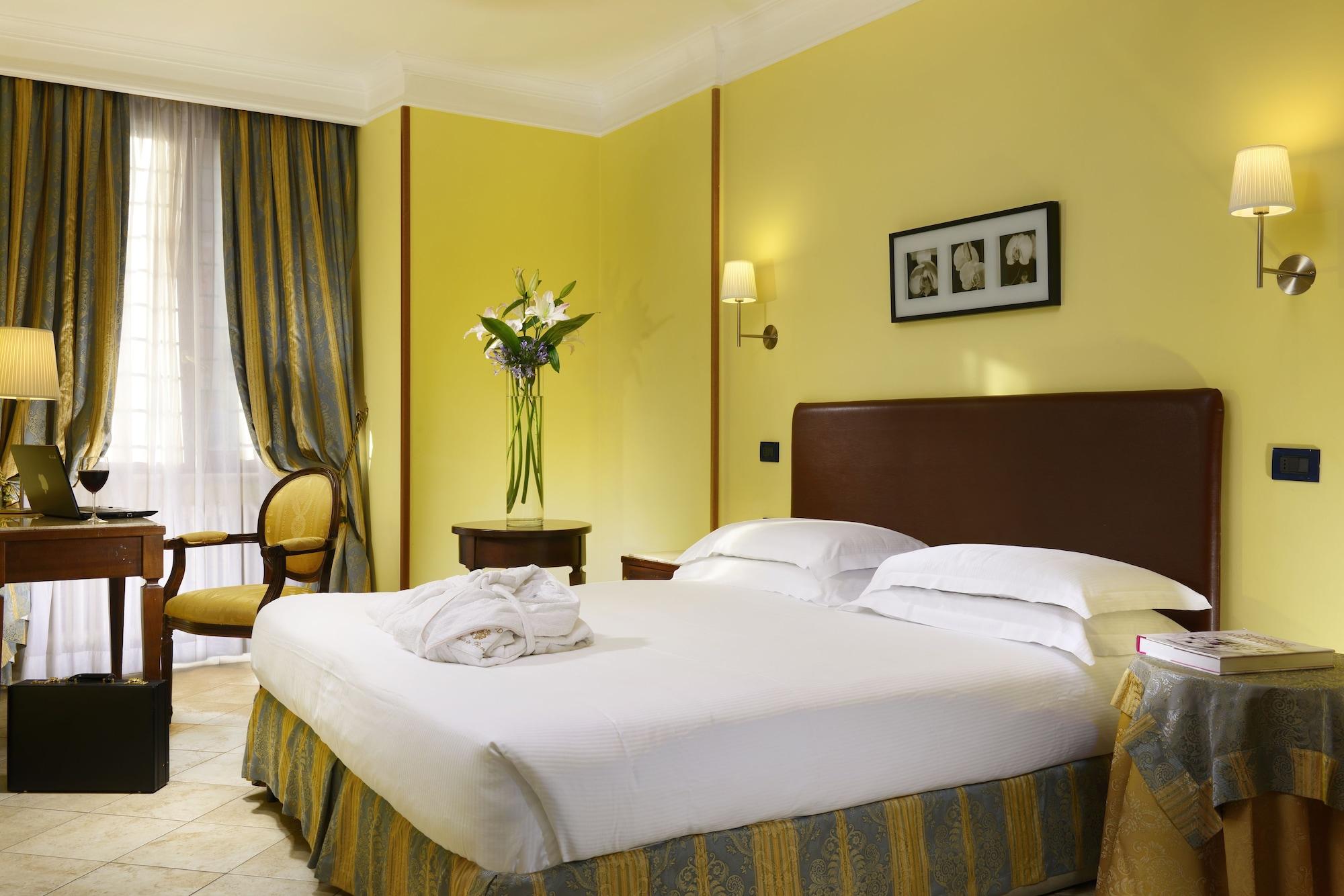 Hotel Tuscolana Rome Bagian luar foto