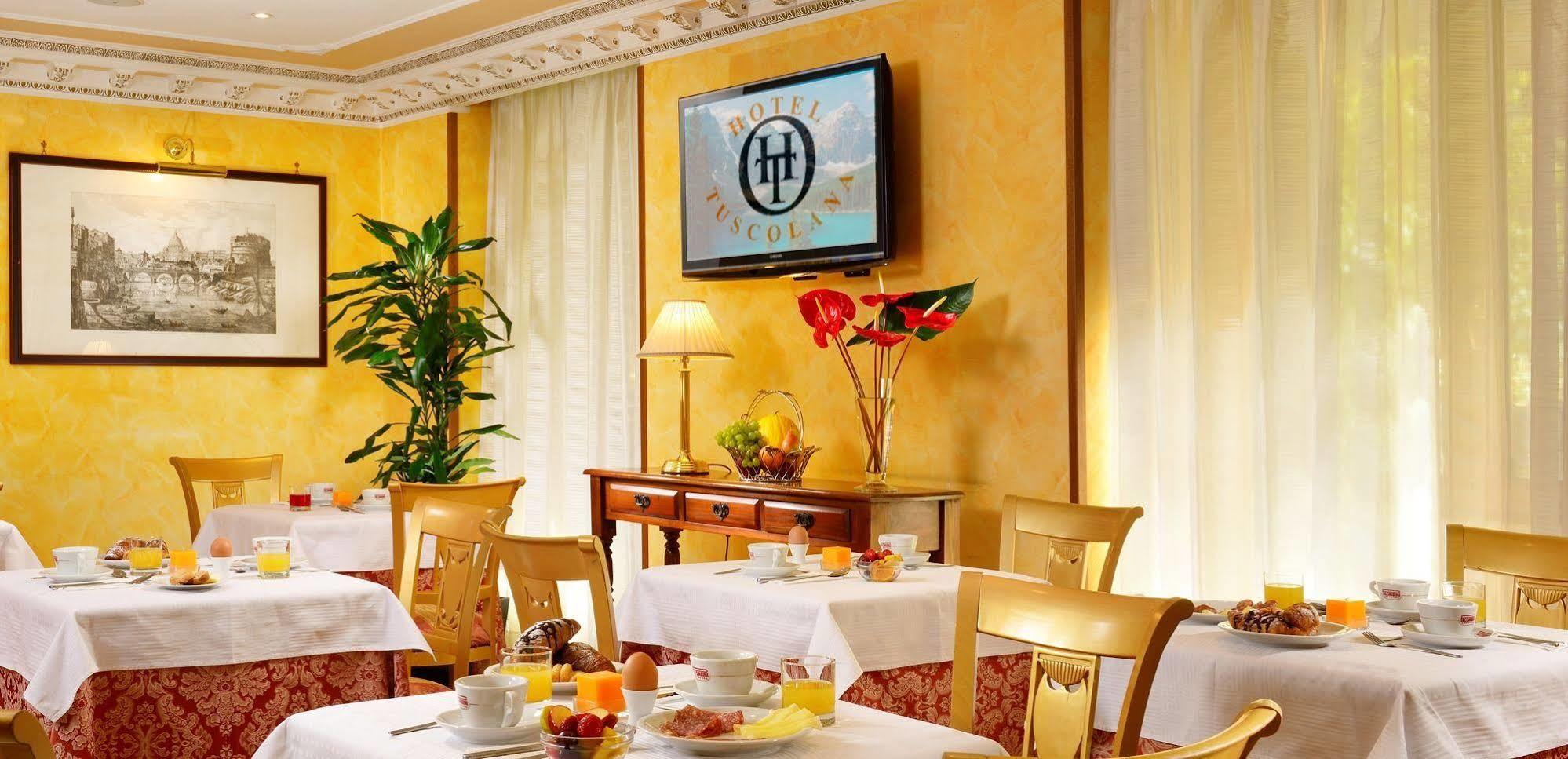 Hotel Tuscolana Rome Bagian luar foto
