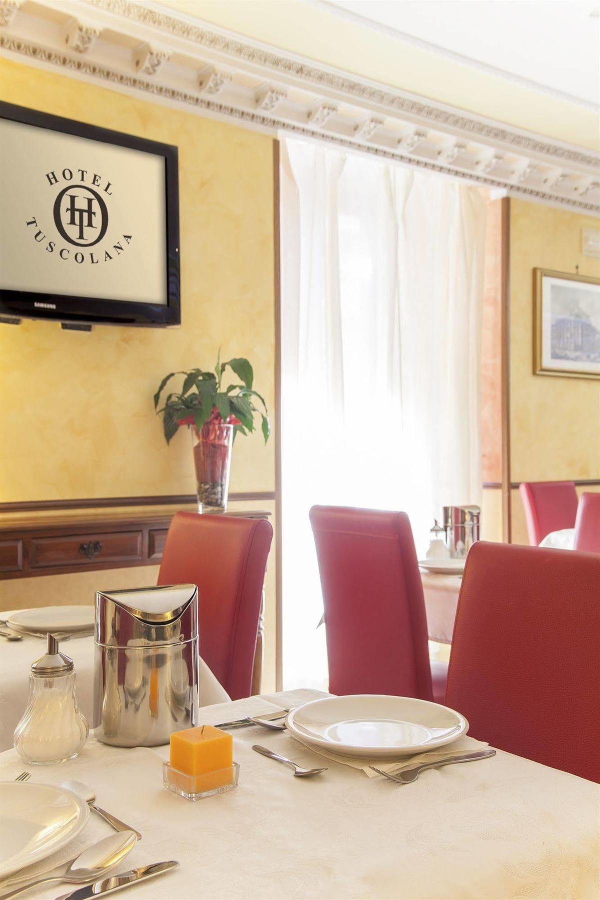 Hotel Tuscolana Rome Bagian luar foto